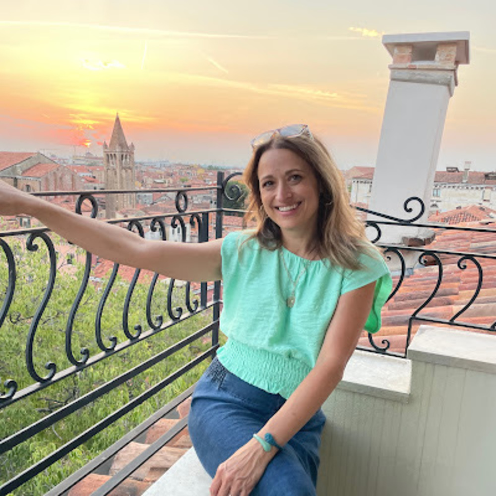 Meet your Posher, Liz